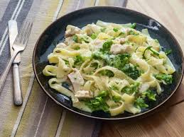 BROCCOLI PASTA
